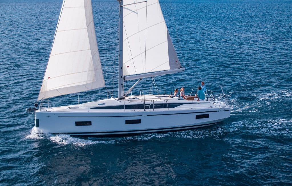 BAVARIA C42